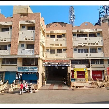 Amogha International Hotel Chitradurga Экстерьер фото